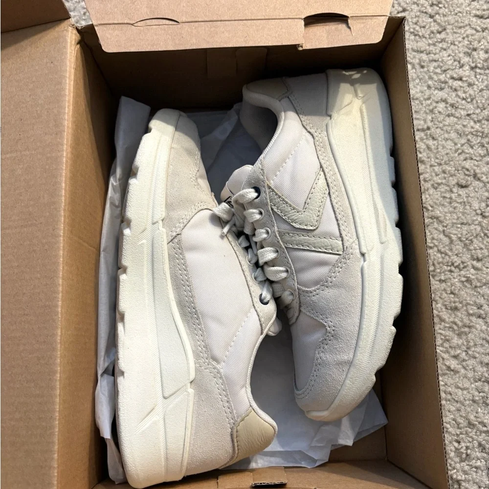 KEEN Women’s KM2 Jogger in Birch/Safari